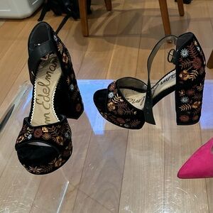 Sam Edelman Velvet Platform block heel